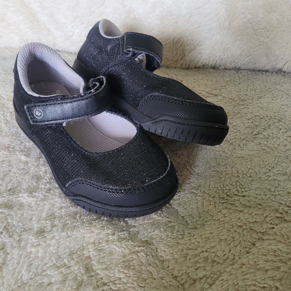 Girls stride rite shoes